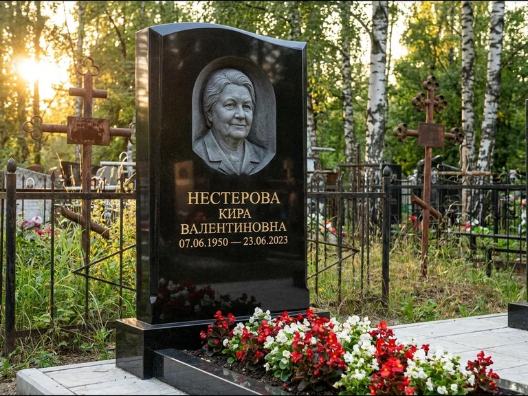 Памятник с барельефом — выполненная работа 24 в Перми