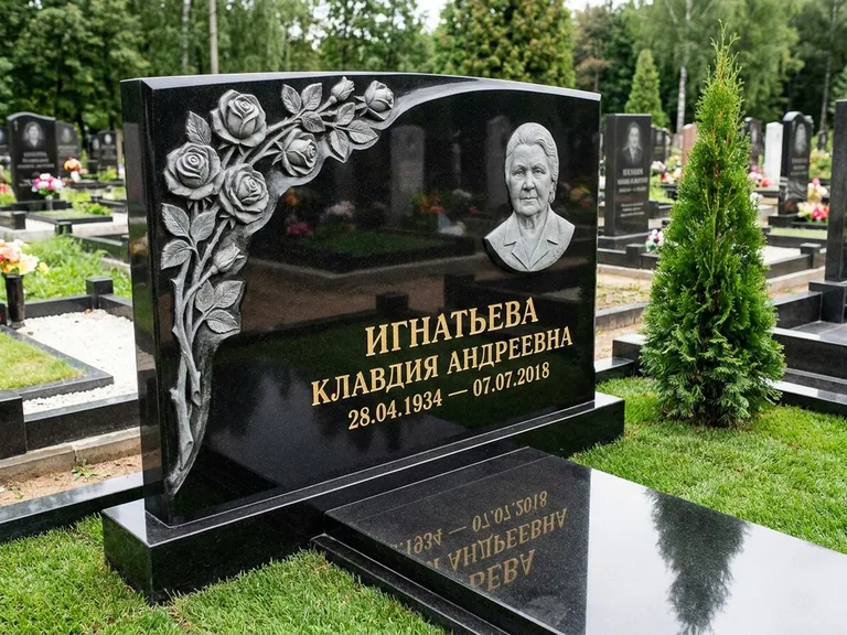 Памятник с барельефом — выполненная работа 45 в Перми