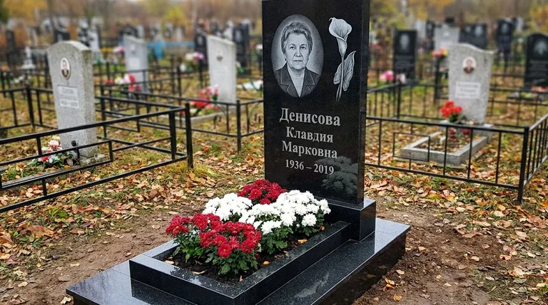 Памятник с гравировкой калл — выполненная работа «Денисова» в Перми