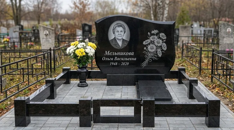 Памятник с гравировкой ромашек — выполненная работа «Мельникова» в Перми