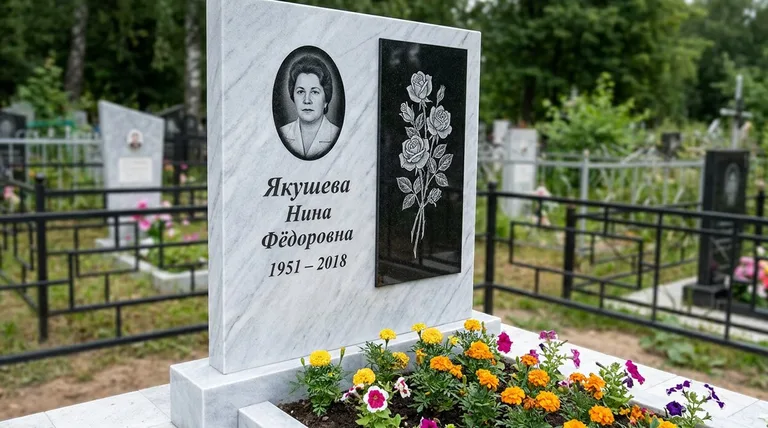 Памятник с гравировкой роз — выполненная работа «Якушева» в Перми
