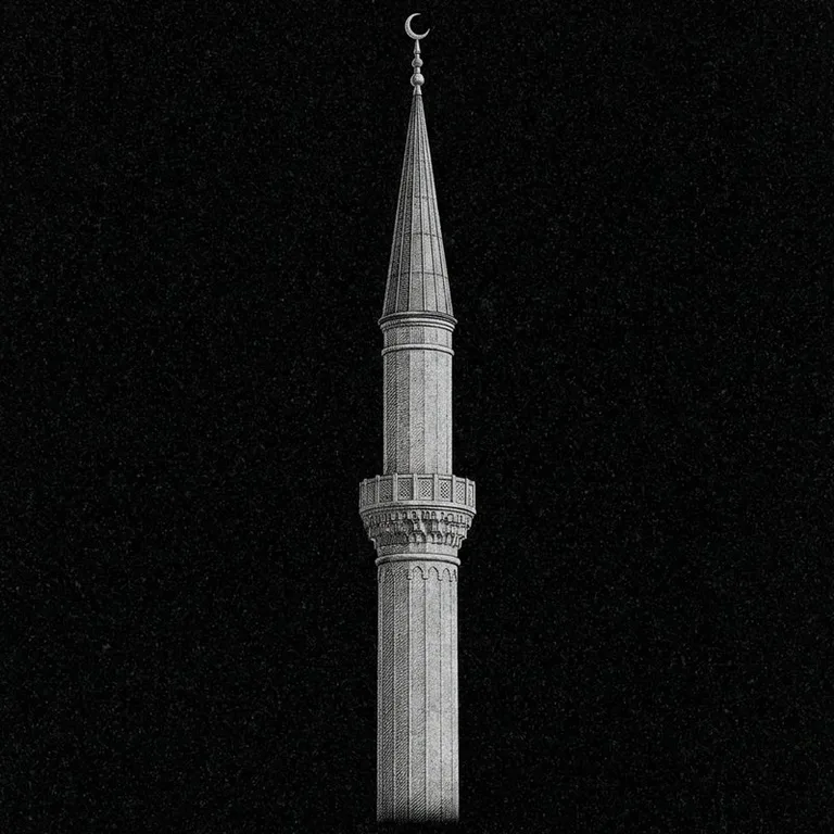 Эскиз: Минарет (фотореализм) — одиночный минарет с полумесяцем в Перми