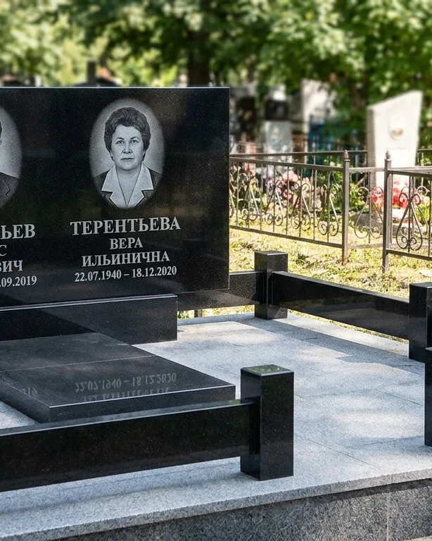 Премиум памятник под ключ с золочёной гравировкой в Перми