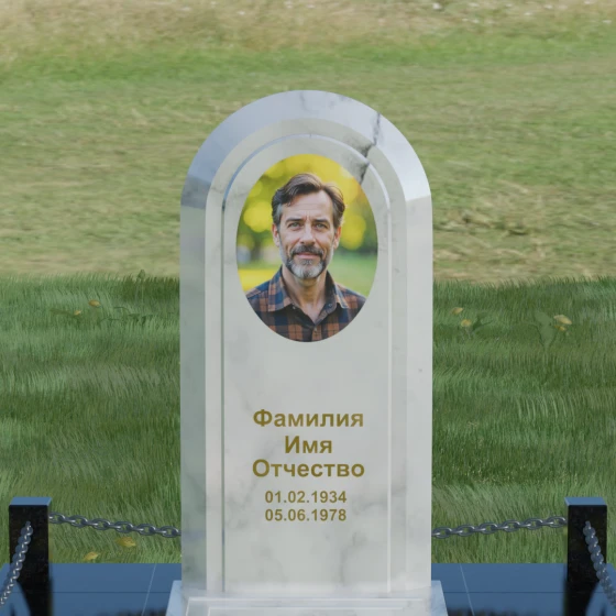 Светский вертикальный памятник из гранита в Перми, мрамор Тассос