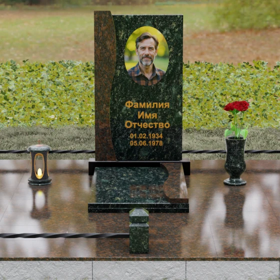 Простой вертикальный Гранитный памятник в Перми, гранит Балтик грин, вид 2