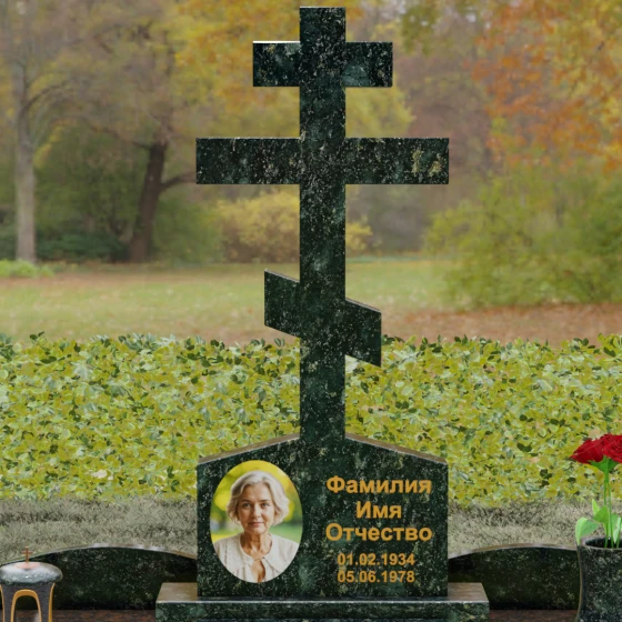 Вертикальный Гранитный памятник с крестом в Перми, гранит Балтик грин