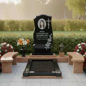 Гранитный православный памятник с крестом для мемориального комплекса - ПН113