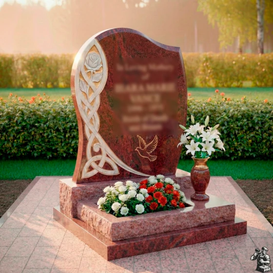 Вертикальный гранитный памятник в Перми, гранит Лезниковский