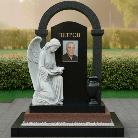Комбинированный православный памятник в Перми, гранит амфиболит