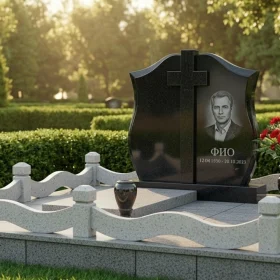 Гранитный памятник с православным крестом для мемориального комплекса - ПН490