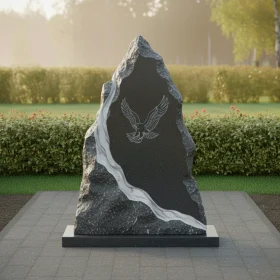 Гранитный вертикальный памятник для мемориального комплекса - ПН501